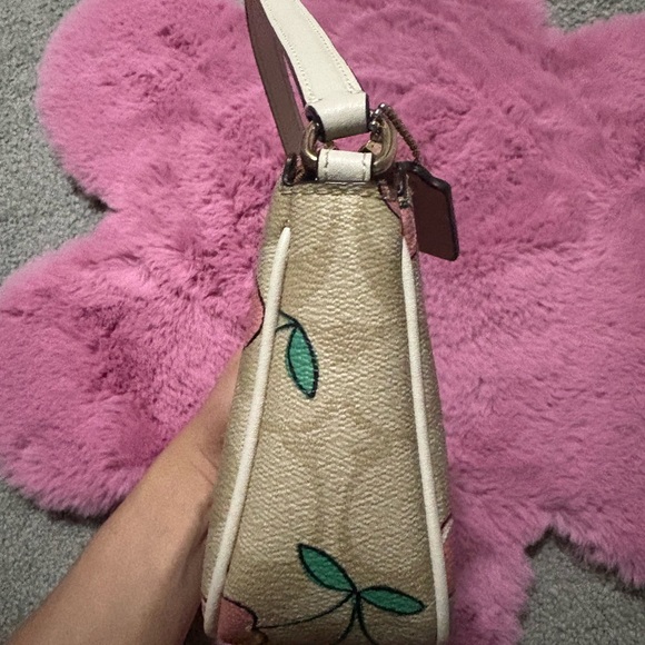 Coach Beige and Pink Cherry Shoulder Bag - Picture 4 of 7